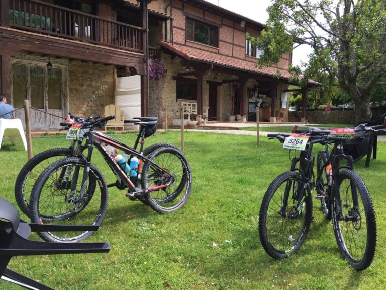 hoteles Cabezon de la sal