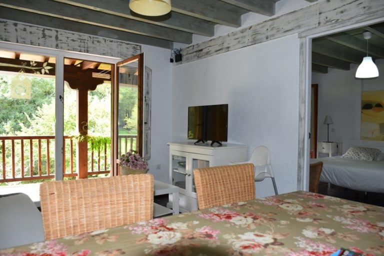 casas rurales con piscina para niños Asturias y Cantabria